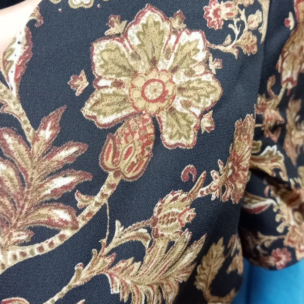 Dress - Picture 4 of 4